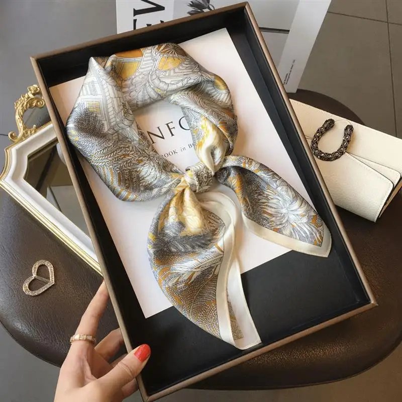 Foulard en soie haut de gamme dame 70*70cm Foulard carré en soie femmes bandeau en Satin doux Foulard cravate femme bandeau Foulard sac ruban